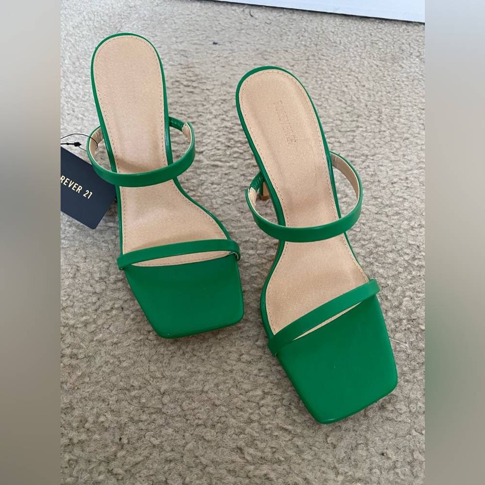 Green strap sandals